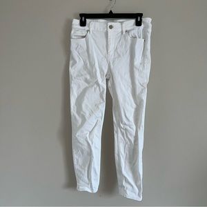 White House Black Market Size 6 Jeans White The Skinny Crop
